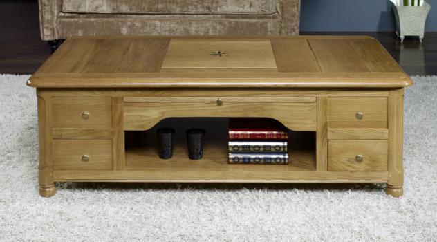 Mesa de centro con juego de ajedrez fabricada en madera de roble macizo estilo Louis Philippe