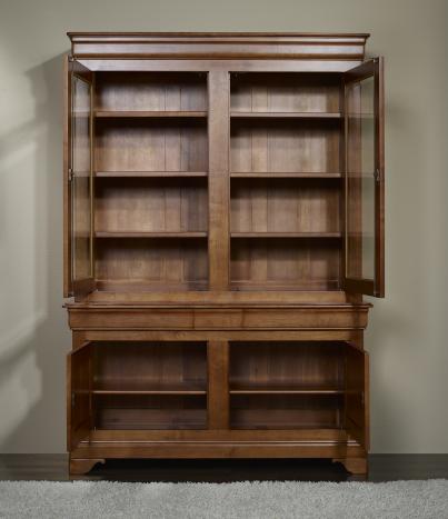 Biblioteca Luisa de 2 cuerpos y 2 puertas fabricada en madera maciza de cerezo en estilo Louis Philippe