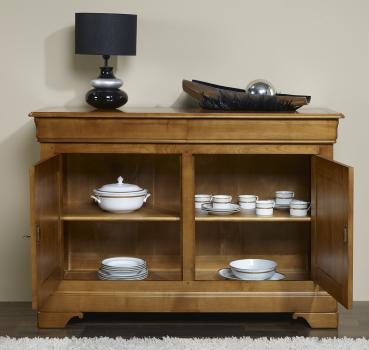 Aparador Salome de 2 puertas fabricado en madera de cerezo macizo al estilo Louis Philippe