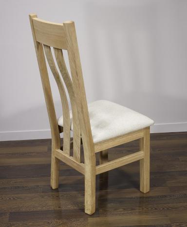 Silla Leonor fabricada en madera de roble macizo asiento de tela Lin acabado roble cepillado