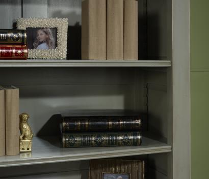 Estantería librería fabricada en madera maciza de cerezo en estilo Louis Philippe