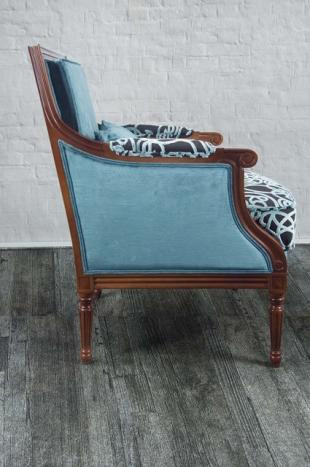 Sillón de estilo Luis XVI fabricado en madera maciza de Haya