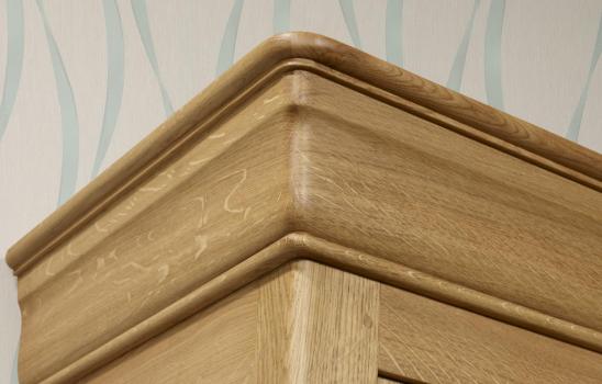 Armario vitrina Antoine de 2 puertas fabricado en madera de roble macizo al estilo Louis Philippe