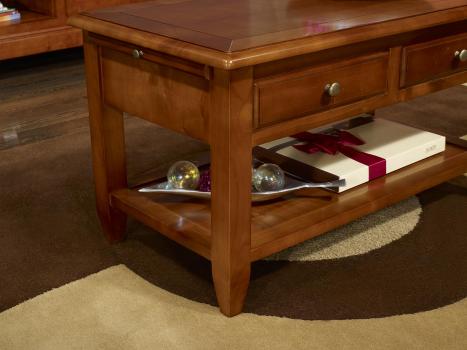 Mesa de centro Sandra fabricada en madera de cerezo maciza estilo rústico