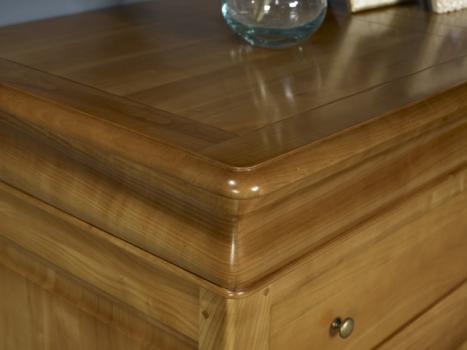 Cómoda Salomé de 4 cajones fabricada en madera de cerezo macizo al estilo de Louis Philippe