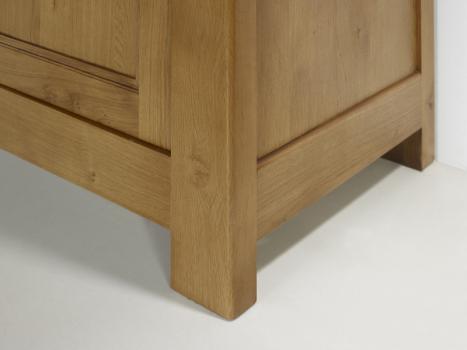 Aparador comedor Adela de 4 puertas fabricado en madera de roble macizo estilo rústico