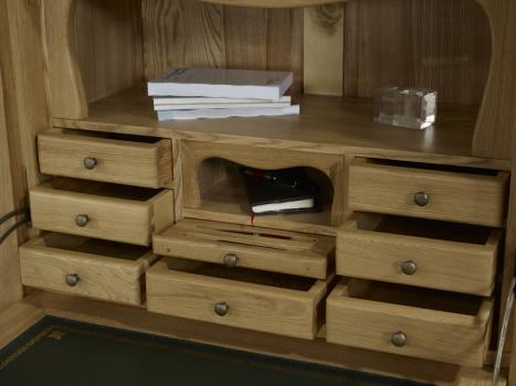 Secretaria estilo francés Jade fabricada en madera de roble macizo estilo Louis Philippe