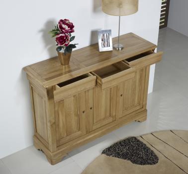 Aparador Aldo de 3 puertas fabricado en madera de roble macizo al estilo Louis Philippe