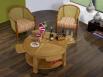 Mesa de centro Richard redonda fabricada en madera de roble macizo en estilo contemporáneo