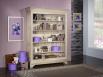 Estantería Librería Thiago fabricada en madera maciza de roble al estilo Louis Philippe con 4 estantes acabado cepillado blanqueado
