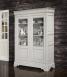 Armario vitrina Elena de 2 puertas fabricado en madera maciza de cerezo al estilo Louis Philippe acabado Perla 