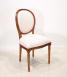 Silla Emeline de madera maciza de cerezo de estilo Luis XVI 