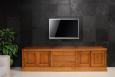 Mueble TV Beatriz fabricado en madera de Cerezo macizo estilo Louis Philippe con 4 puertas y 3 cajones