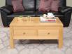 Mesa de centro Adam fabricada en madera de roble macizo de estilo contemporáneo