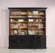 Estantería de 4 puertas Anne-Sophie de madera maciza de cerezo estilo Directoire CON ESCALA Acabado lacado negro y acabado natural ligeramente envejecido