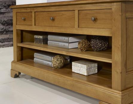 Mueble TV 16/9 Gabriel fabricado en madera de Roble macizo al estilo Louis Philippe