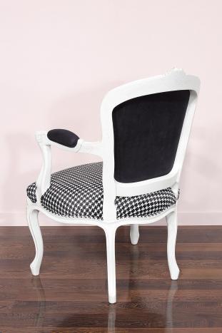 Sillón Alexia estilo Luis XV fabricado en madera de Roble 
