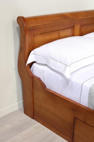Cama Jeanne 140x190 modelo barco en estilo  Louis Philippe con 1 cajón en cada lado
