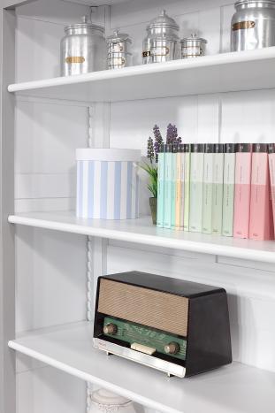 Librería Thiago de Roble macizo de estilo Louis Philippe con 4 estantes