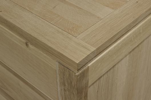Cómoda de 5 cajones Colección Naturaleza fabricado en madera de roble macizo estilo contemporáneo