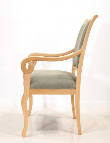 Sillón Crosse de roble macizo estilo Louis Philippe Tela de tapicería Essencia