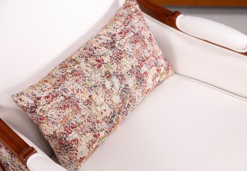 Sillón estilo Louis XVI en madera maciza de cerezo tapizado en tela de tapicería