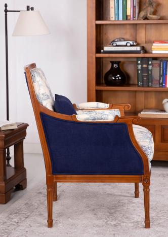 Sillón estilo Luis XVI en madera maciza de cerezo Toile jouy
