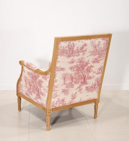 Sillón estilo Louis XVI de roble macizo con tela Toile de Jouy