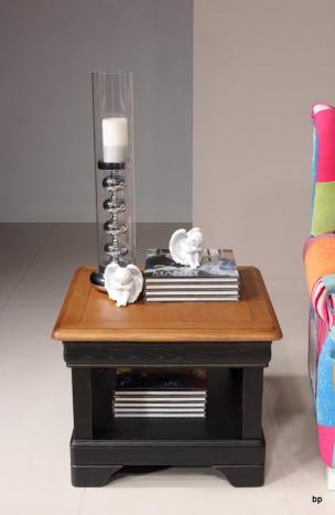 Mesa auxiliar Inês fabricada en madera de roble estilo Provenzal 