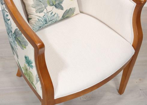 Sillón Gisèle de Fresno macizo de estilo Louis Philippe