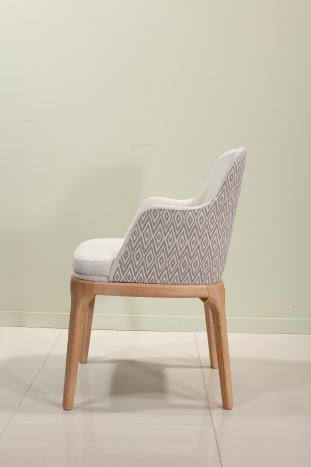 Sillón contemporáneo Milo, 4 patas de fresno macizo Tejido Valdouro