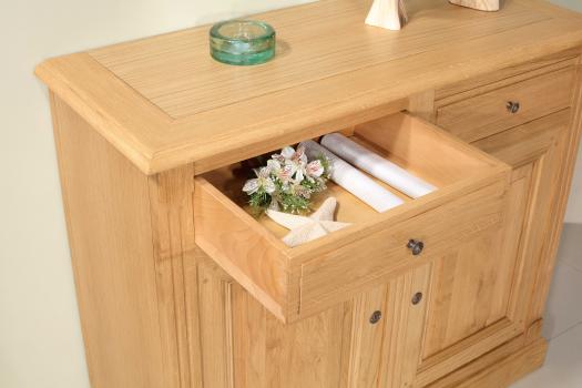 🪵 Aparador Isaac – Roble Macizo, Estilo Directorio, 2 Puertas y 2 Cajones (110 cm de ancho)