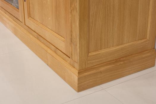 Mueble de TV Damien fabricado en roble en estilo Directoire 