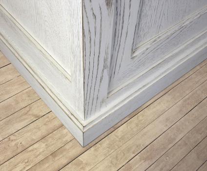 Armario vitrina Gabriel de 2 cuerpos con 2 puertas fabricado en madera de Roble macizo estilo Louis Philippe