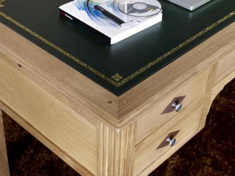 Escritorio de 5 cajones Jean-Christian fabricado en madera de Roble macizo estilo Directoire Acabado en Roble Cepillado Natural 