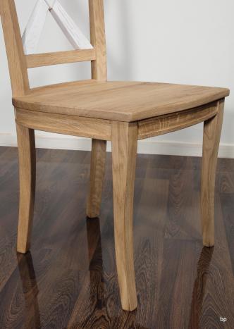 Silla Filipe fabricada en madera maciza de Roble acabado cepillado natural y marfil estilo Louis Philippe