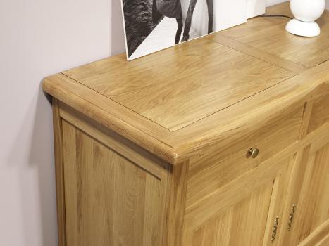 Aparador de 2 puertas con 2 cajones de madera de cerezo en estilo rústico 