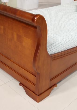 Cama de barco Camille fabricada en madera de cerezo macizo al estilo Louis Philippe de 90x190 