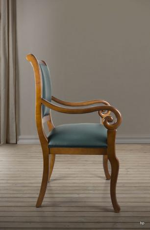 Sillón Crosse fabricado en madera macizo de Cerezo estilo Louis Philippe  Moleskine Verde English