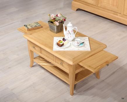 Mesa de centro rectangular fabricada en madera de roble macizo al estilo Louis Philippe