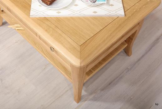 Mesa de centro rectangular fabricada en madera de roble macizo al estilo Louis Philippe