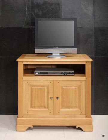 Mueble tv Pedro fabricado en madera en Roble macizo al estilo Louis Philippe