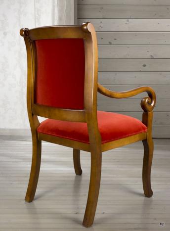 Sillón Crosse fabricado en madera maciza de Cerezo estilo Louis Philippe tela ALDECCO