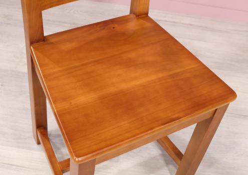 Silla Cecilia fabricada en madera de Cerezo macizo estilo rústico 