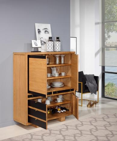 Aparador comedor de 4 puertas y 2 cajones fabricado en madera de roble macizo en estilo Contemporáneo Vintage.