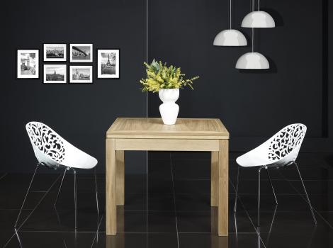 Mesa de comedor cuadrada  90x90 fabricada en madera  de Roble macizo estilo contemporáneo, abierta 180x90