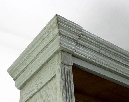 Biblioteca Sylvain 2 cuerpos fabricada en madera de  roble macizo al estilo Directoire Acabado Verde envejecido