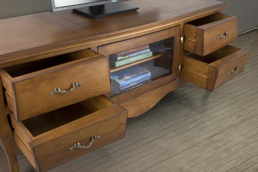 Muebles de TV Adelia fabricado en madera de cerezo macizo al estilo Luis XV acabado nogal claro