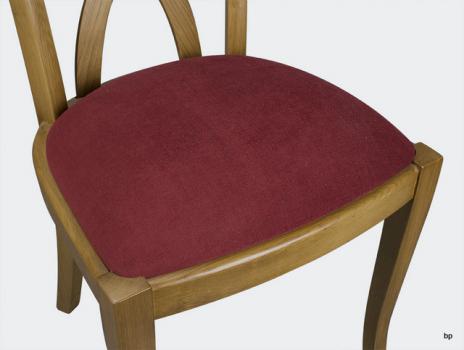 Silla Sebastián fabricada en madera de roble macizo estilo Louis Philippe
