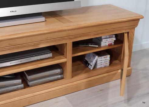 Mueble TV Alexandre fabricado en madera de Roble macizo al estilo Louis Philippe
